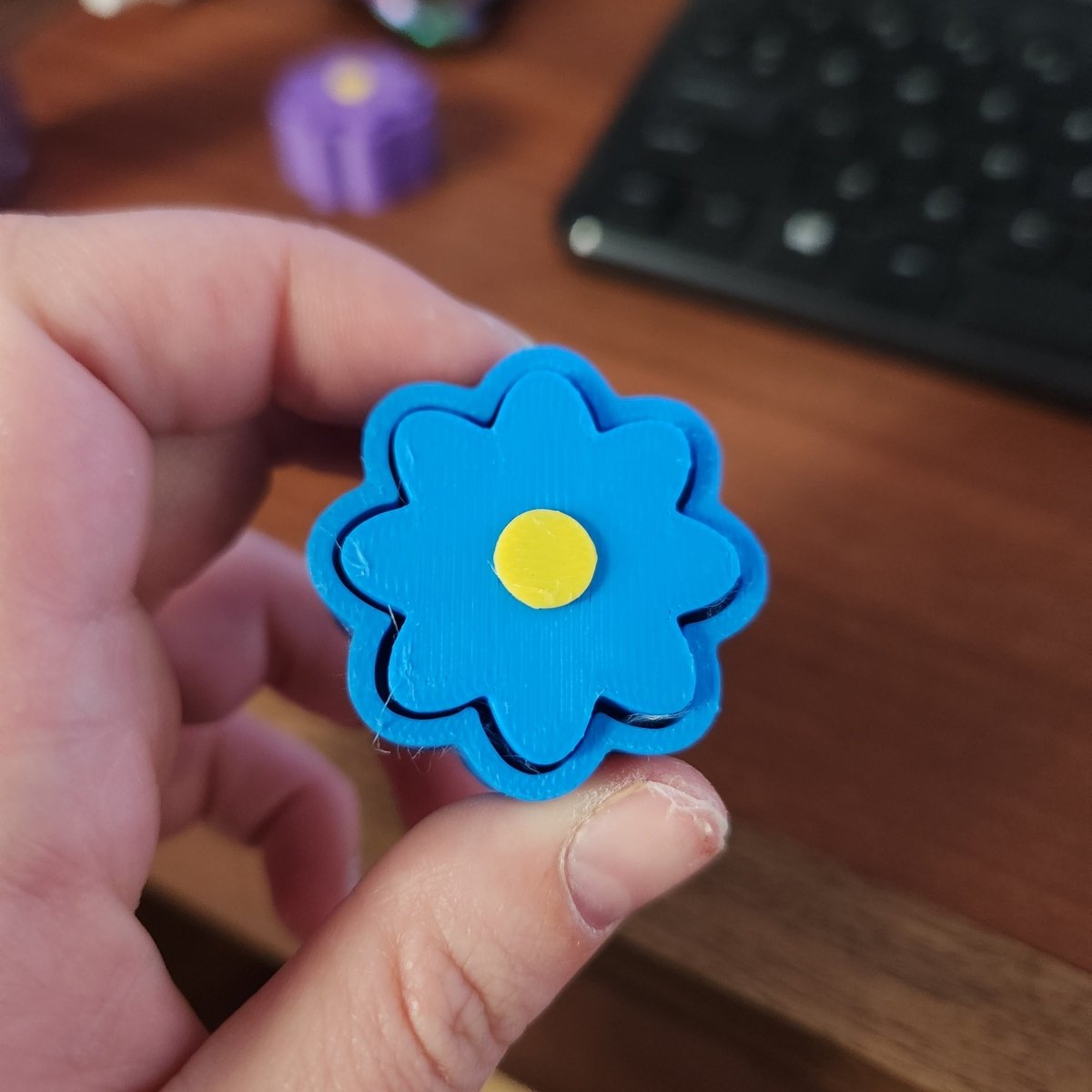 Bloom Clicker Fidget Flower – STL & 3MF Files (Single & Multi - Color) - 3D Model - Charm and Char